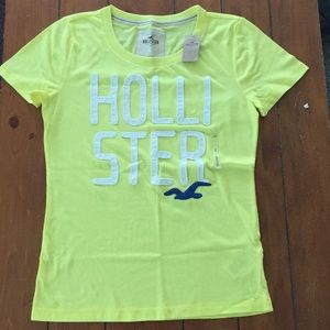 Hollister T-Shirt